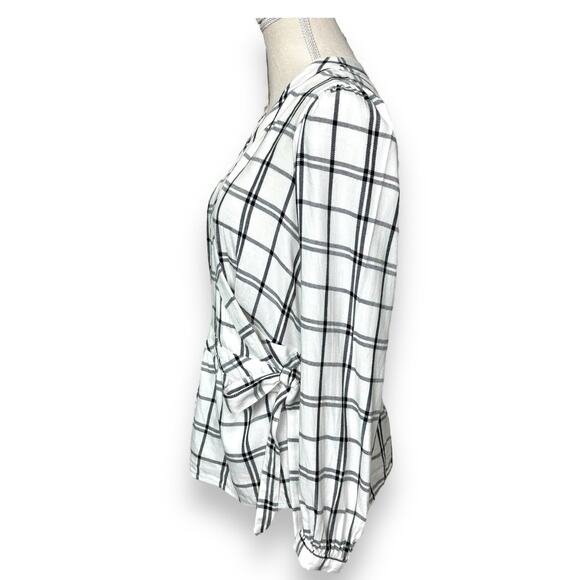 GAP Black & White Plaid Wrap Blouse with Tie and Ruffle Hem Size Medium - Picture 2 of 7